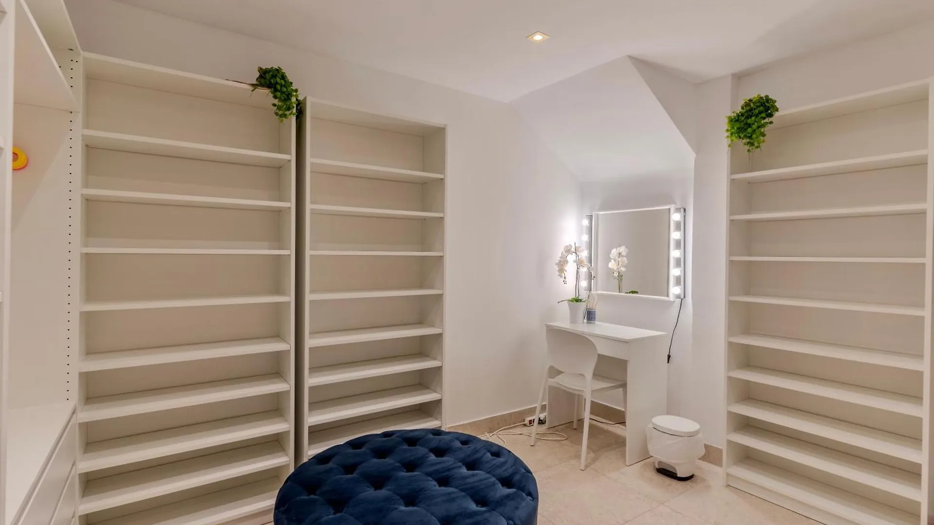 Charming Semi- Detached Villa In Mirador Del Duque Costa Adeje