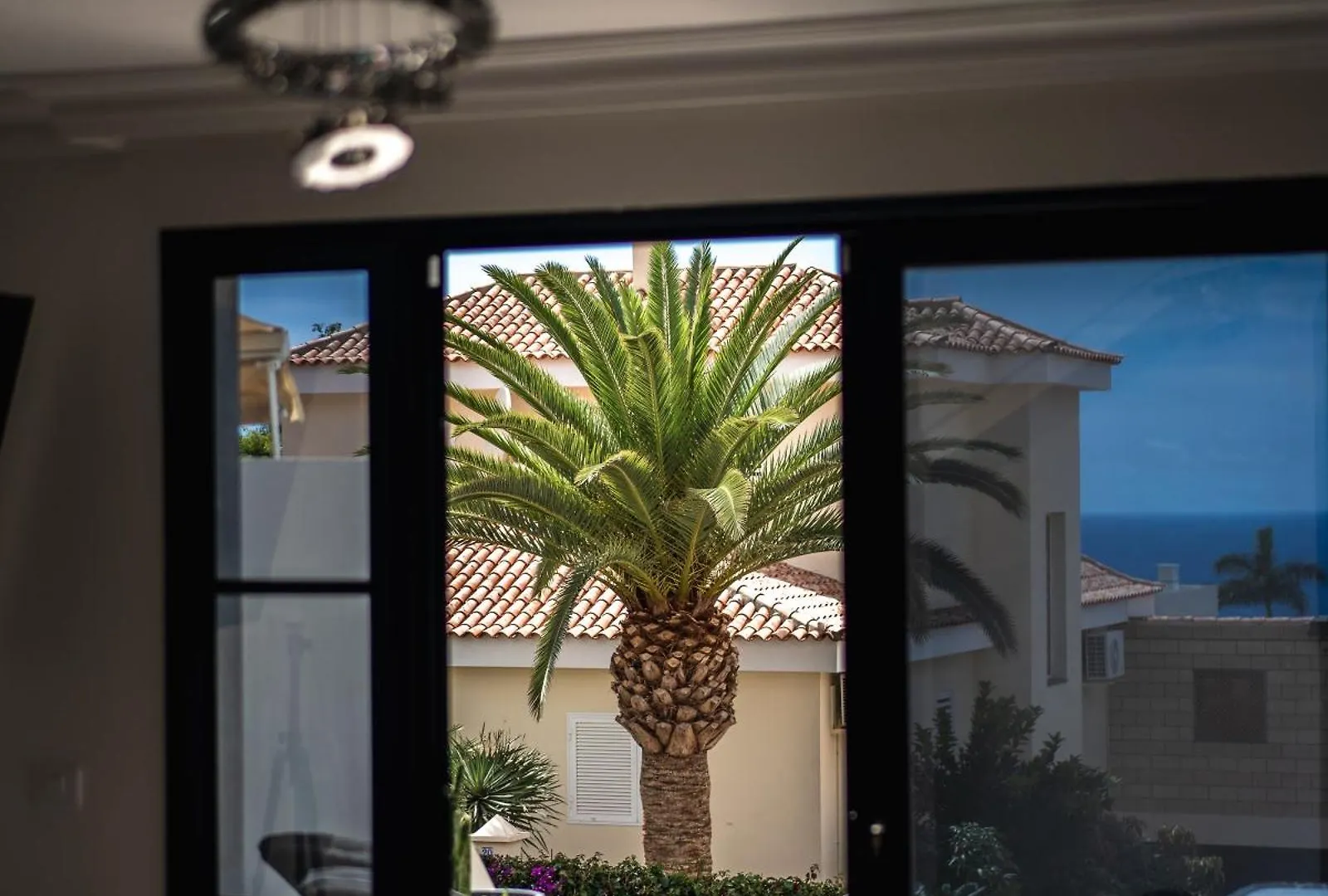 Charming Semi- Detached Villa In Mirador Del Duque Costa Adeje  Costa Adeje (Tenerife)