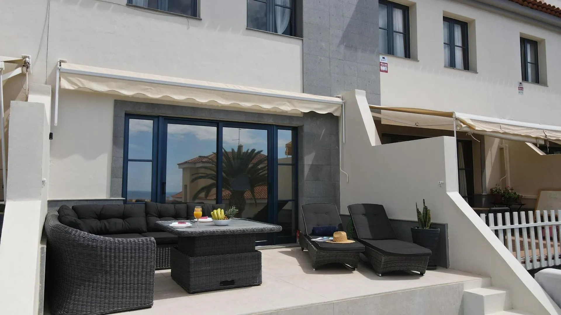 Lejlighed Charming Semi- Detached Villa In Mirador Del Duque Costa Adeje