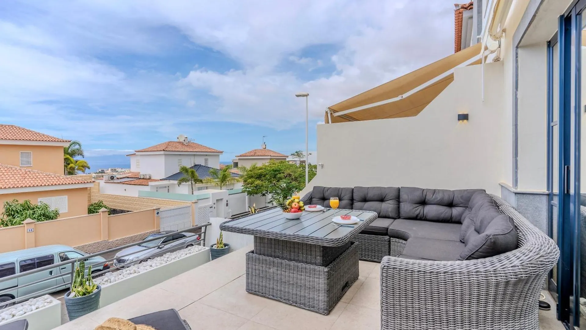 Charming Semi- Detached Villa In Mirador Del Duque Costa Adeje  Costa Adeje (Tenerife)